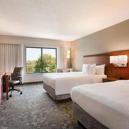 Courtyard By Marriott Bloomington Normal Hotel Eksteriør billede