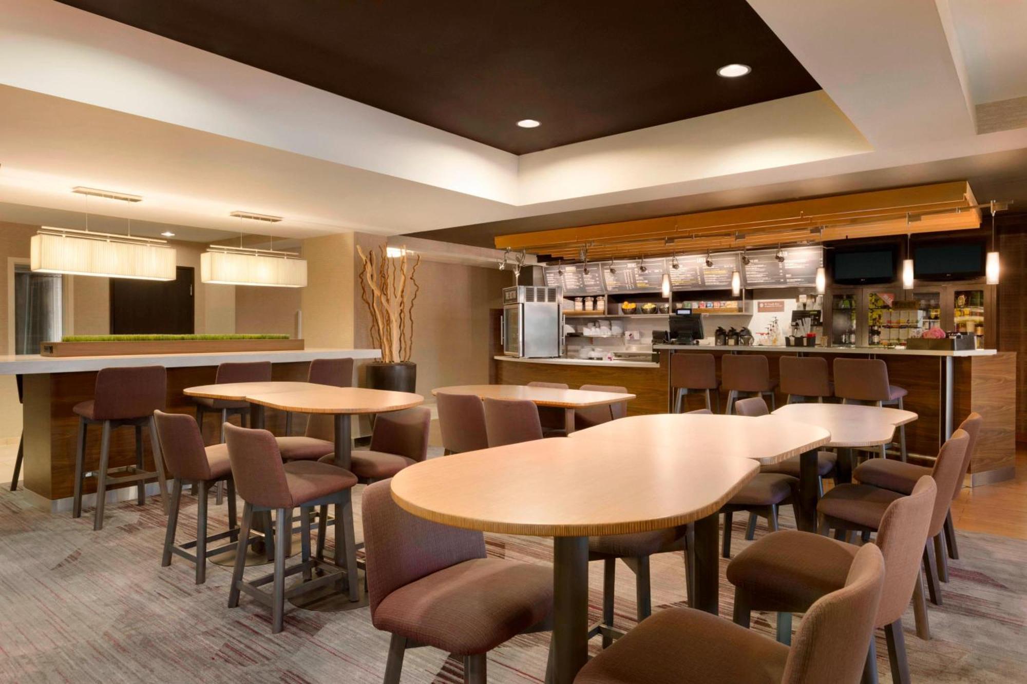 Courtyard By Marriott Bloomington Normal Hotel Eksteriør billede